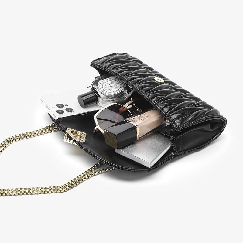 Elegant Black Quilted Handbag with Gold Chain Strap – Stylish Evening Purse for Women - Image 3